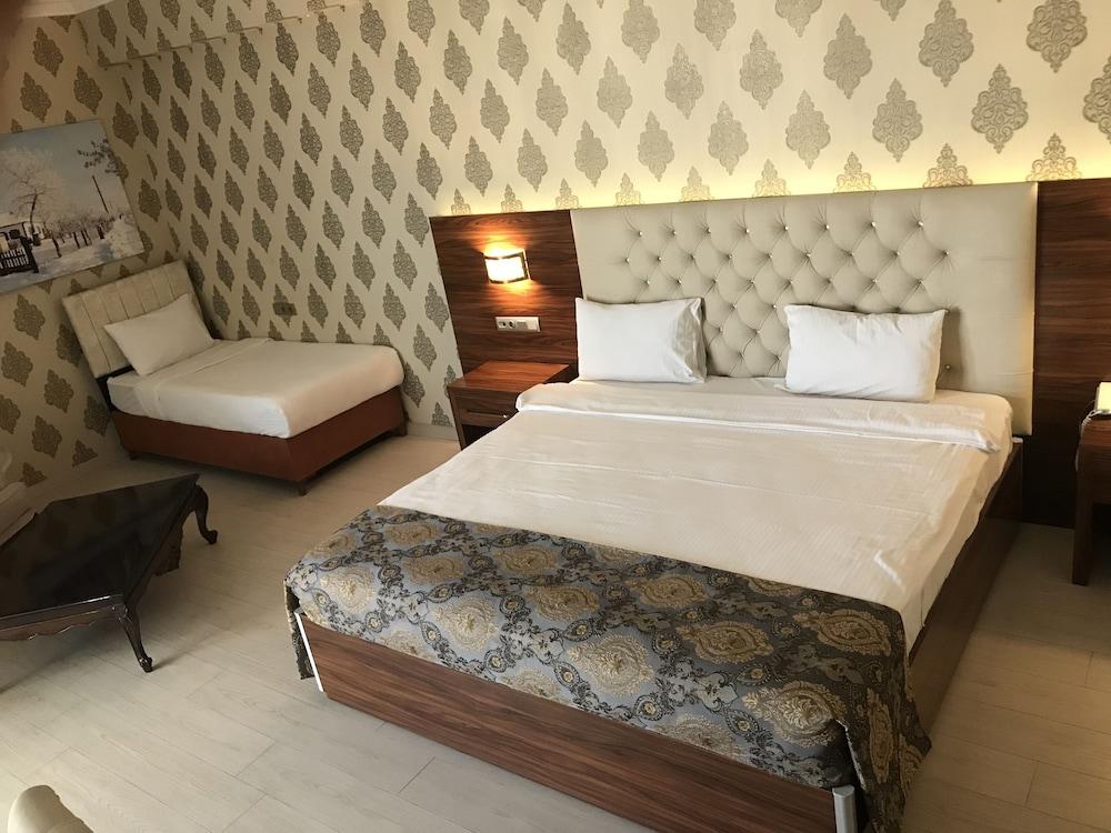World Point Hotel Istanbul Room Type - Deluxe Triple Room
