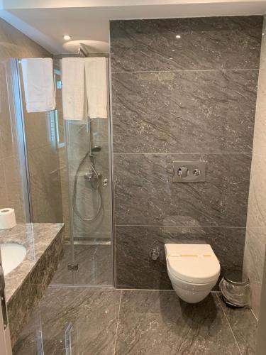 Regency World Hotel Room Type - Standard Double or Twin Room