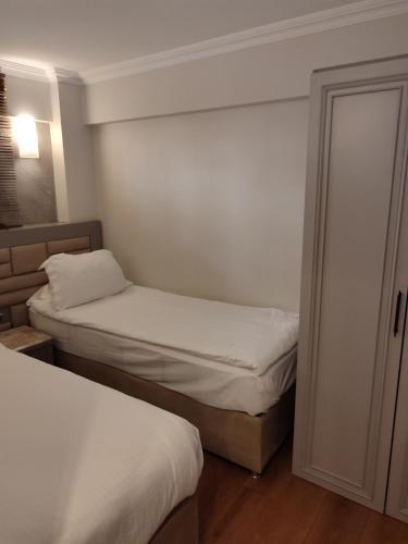 Regency World Hotel Room Type - Deluxe Family Suite