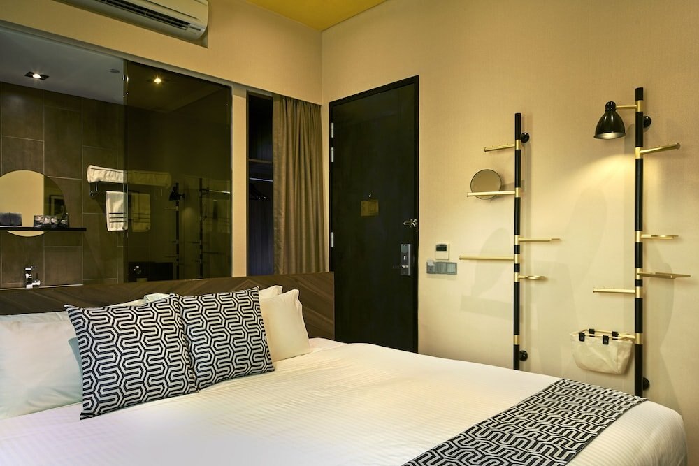 Hotel YAN Room Type - Deluxe Room, 1 King Bed