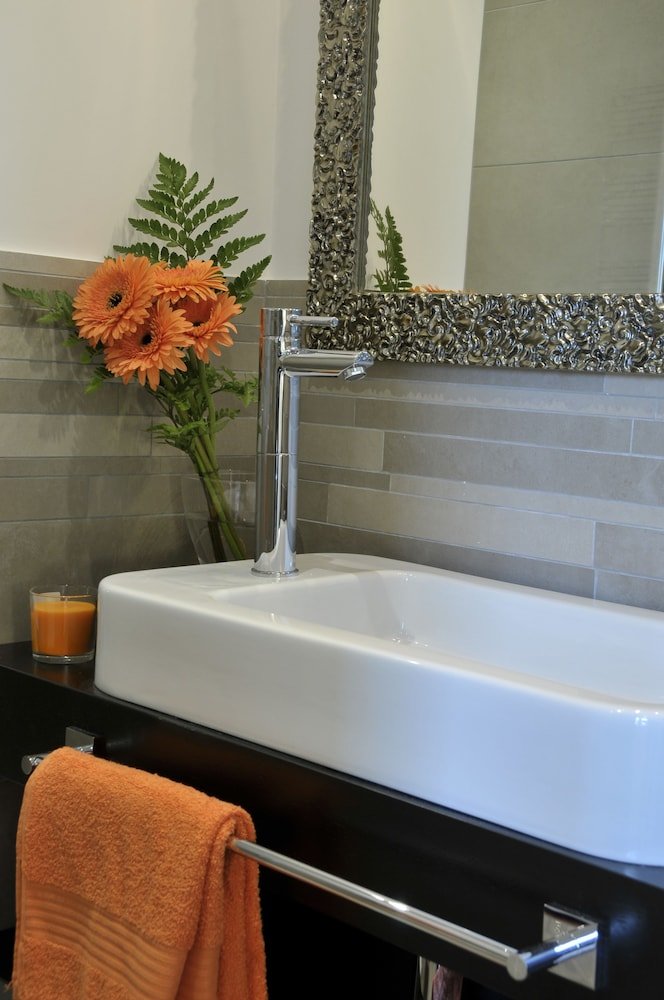 Gemini Suite Room Type - Deluxe Double Room