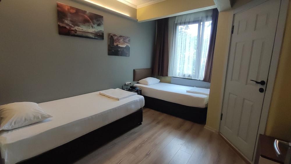 Hotel Torun Istanbul Old City Room Type - Deluxe Twin Room, Multiple Beds, Executive Level
