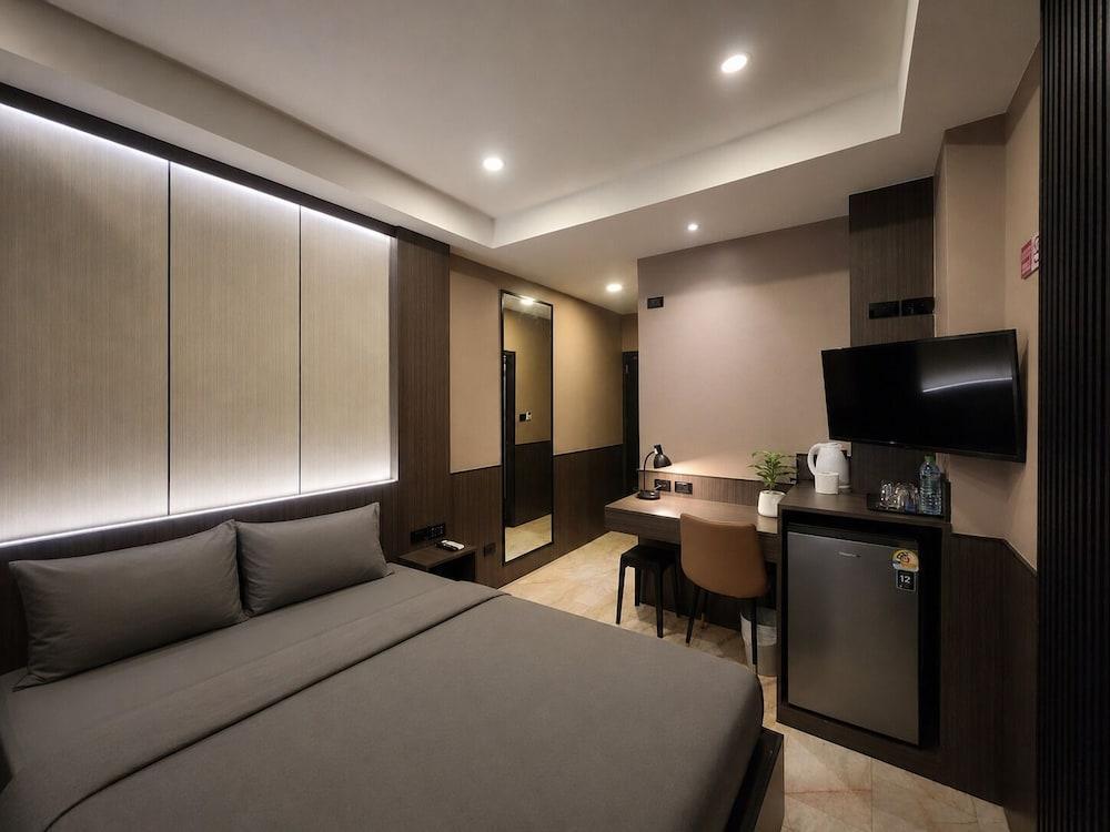 Max Residence Room Type - Standard Plus