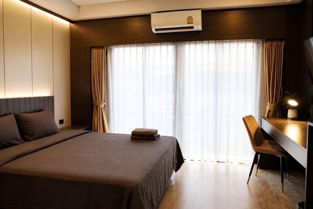 Max Residence Room Type - Superior Plus