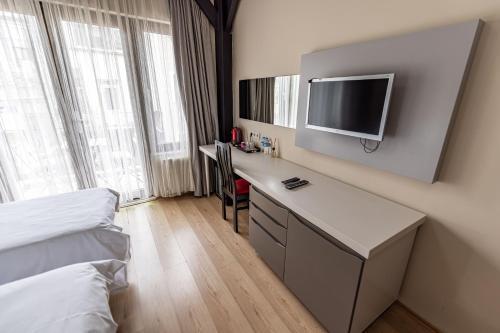 Calanthe Residence Room Type - Deluxe Double or Twin Room with Balcony Calanthe Residence Room Type - Deluxe Double or Twin Room with Balcony