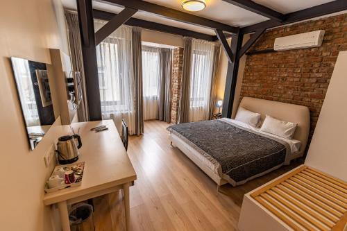 Calanthe Residence Room Type - Deluxe Double Room