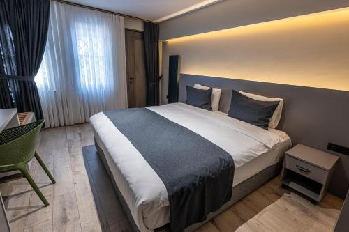 Calanthe Residence Room Type - Deluxe Double or Twin Room with Garden View Calanthe Residence Room Type - Deluxe Double or Twin Room with Garden View