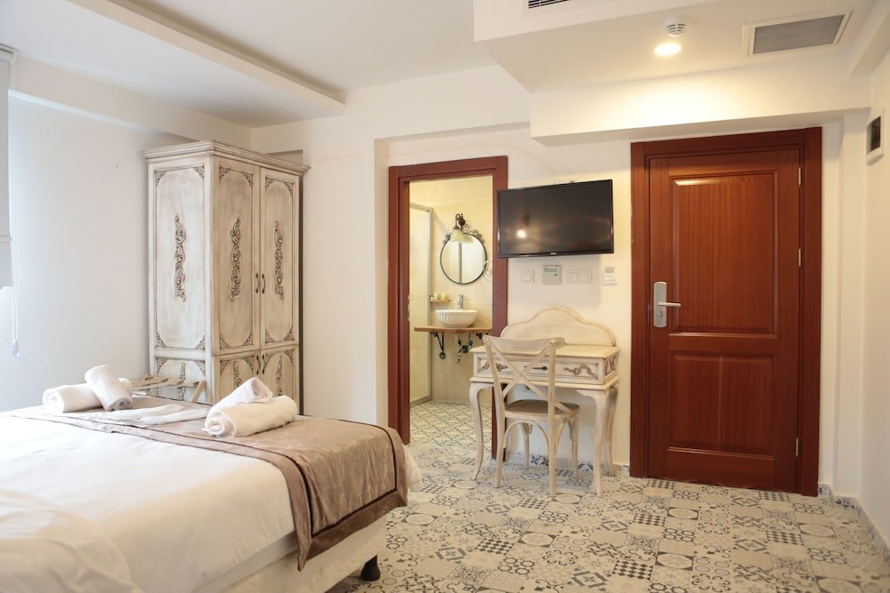 Oriella Hotel Room Type - Family Quadruple Room, 2 Bedrooms, Non Smoking, Kitchen