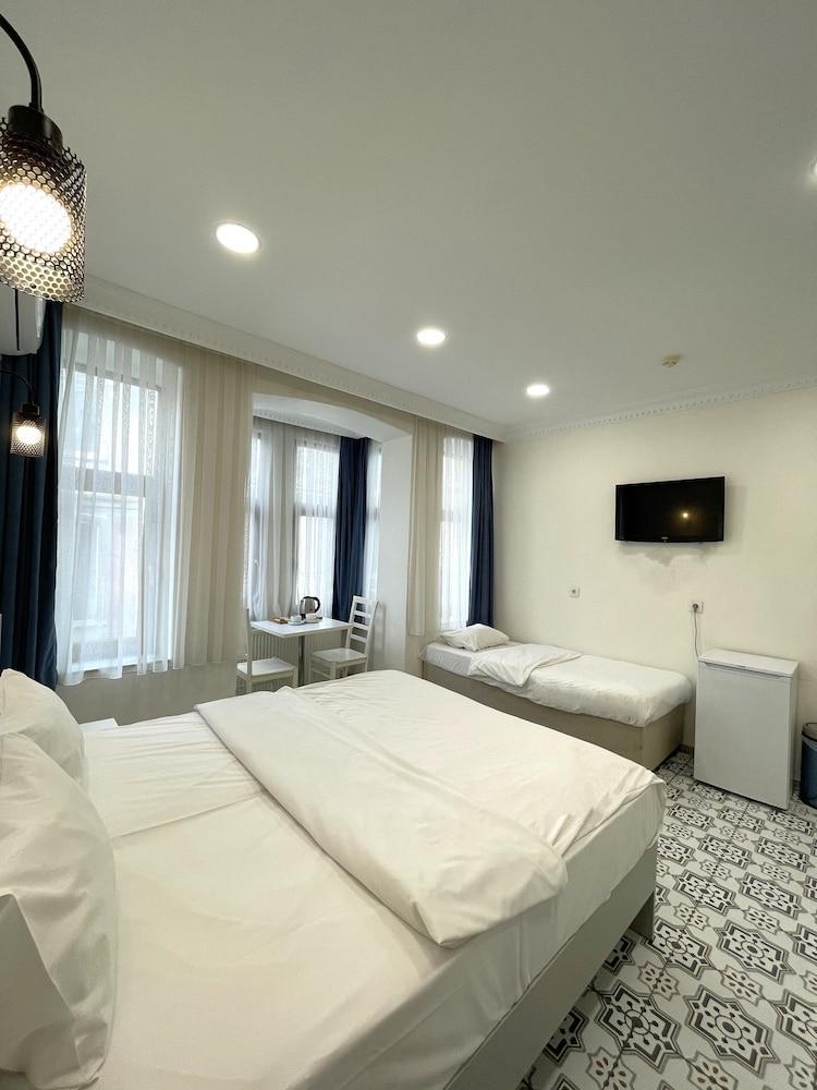 NOVIVA HOTEL Taksim Room Type - Superior Triple Room, City View NOVIVA HOTEL Taksim Room Type - Superior Triple Room, City View