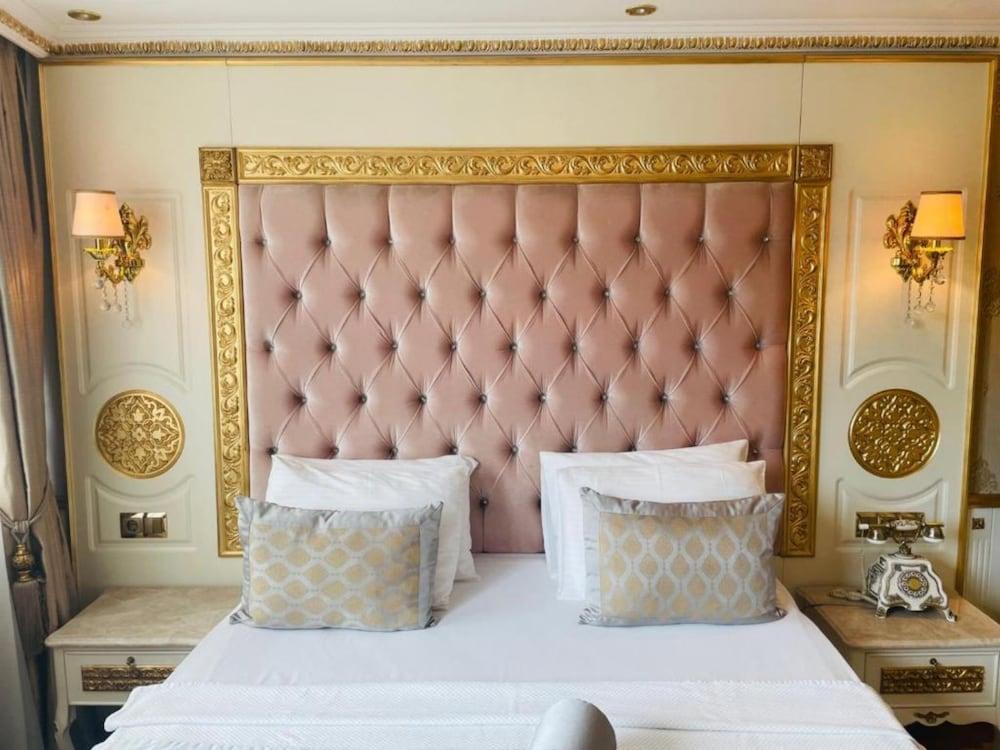 Hotel Emirhan Palace - Tap to explore photos