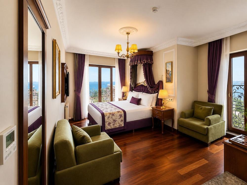 GLK PREMIER Sea Mansion Suites & Spa - Special Class Room Type - Deluxe Suite, Sea View and Bucoleon Palace View GLK PREMIER Sea Mansion Suites & Spa - Special Class Room Type - Deluxe Suite, Sea View and Bucoleon Palace View