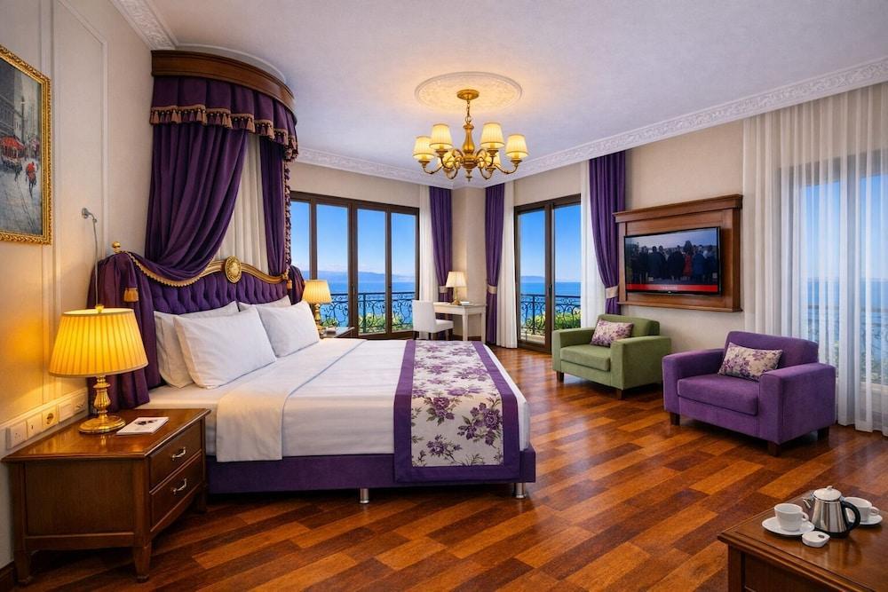 GLK PREMIER Sea Mansion Suites & Spa - Special Class - Tap to explore photos