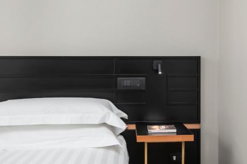 Hotel Valeri - Tap to explore photos