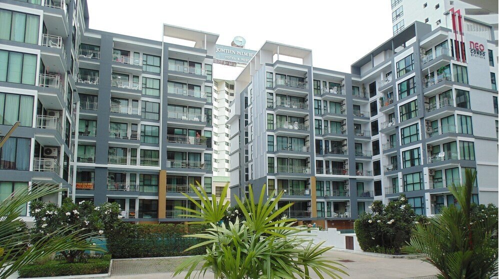 NEO Condo Jomtien by Good Luck - Tap to explore photos