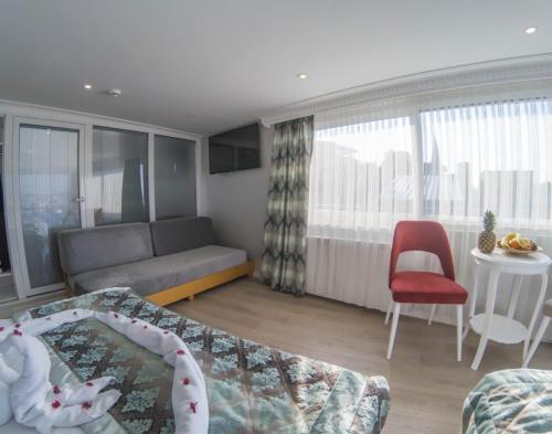 GRAND ESEN HOTEL Room Type - Deluxe Quadruple Room