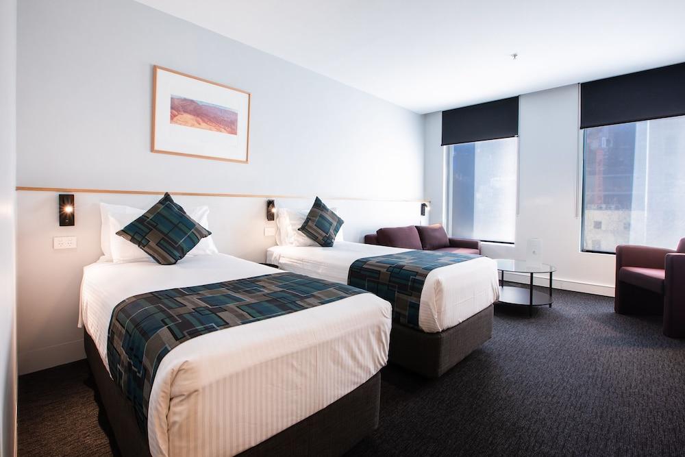 CitiClub Hotel Melbourne Room Type - Deluxe Twin Room