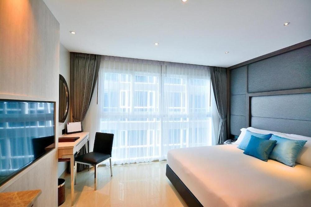 SHILAT Avenue Pattaya Hotel Room Type - Superior Room, 1 Queen Bed