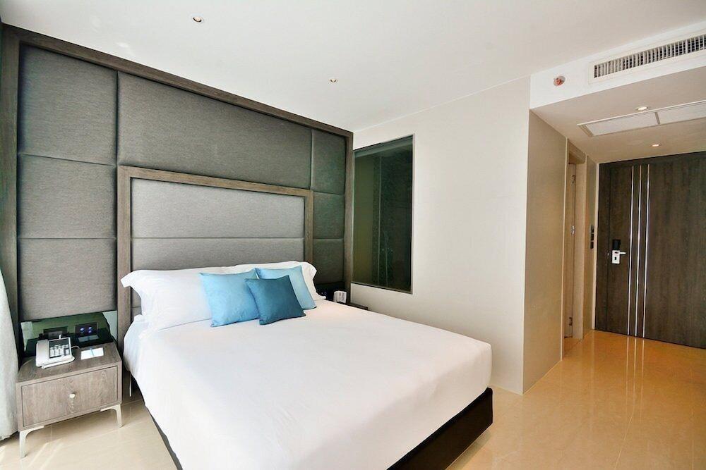 SHILAT Avenue Pattaya Hotel Room Type - Premier Room (King or Twin)