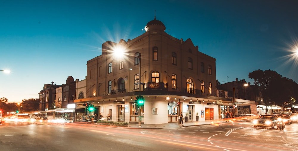 Crown Hotel Surry Hills - Tap to explore photos
