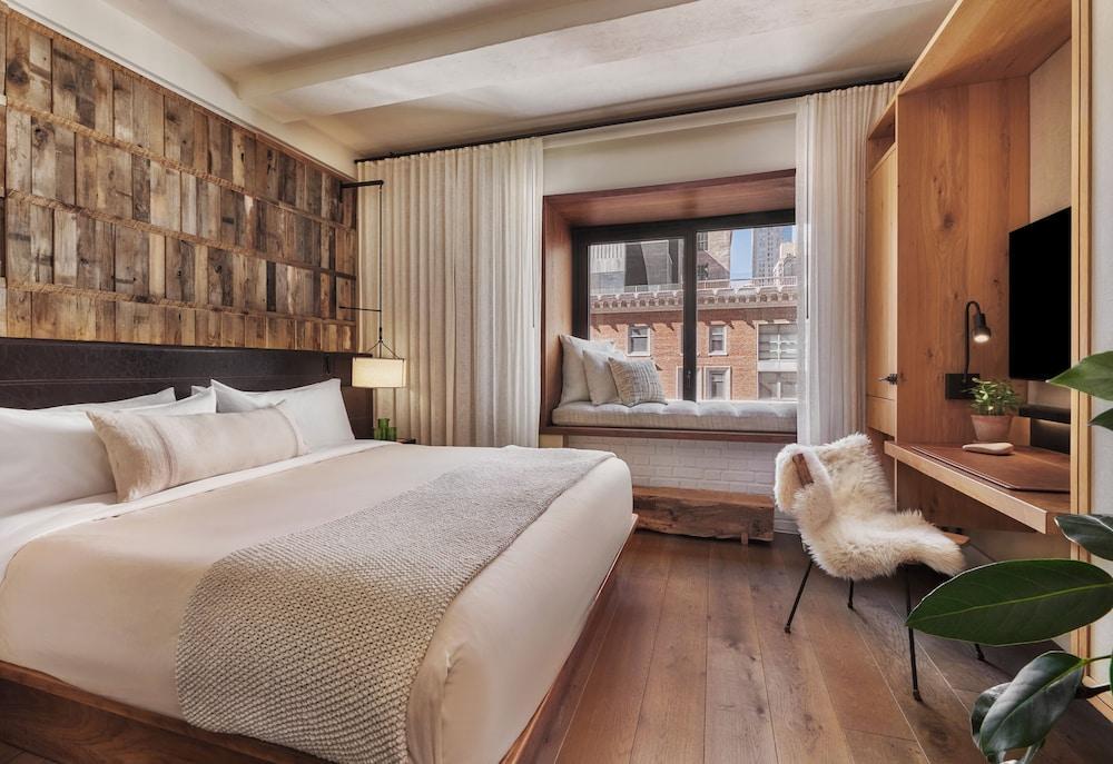 1 Hotel Central Park Room Type - Studio, 1 King Bed