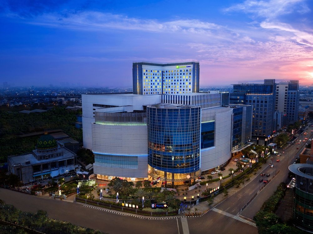 Holiday Inn Express Jakarta Pluit Citygate - Tap to explore photos