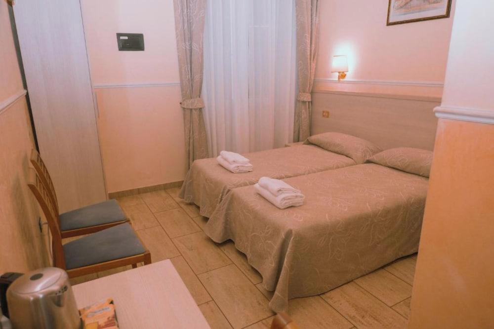 Aristotele Hotel