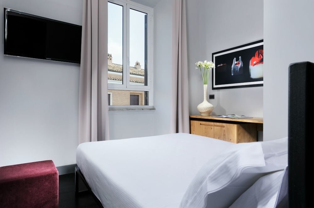 Suite Art Navona Room Type - Deluxe Room, 1 Large Twin Bed