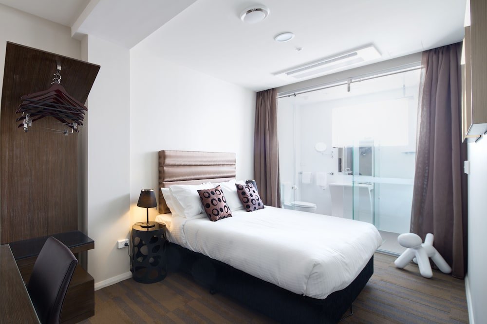57 Hotel Room Type - Mini Disco Double