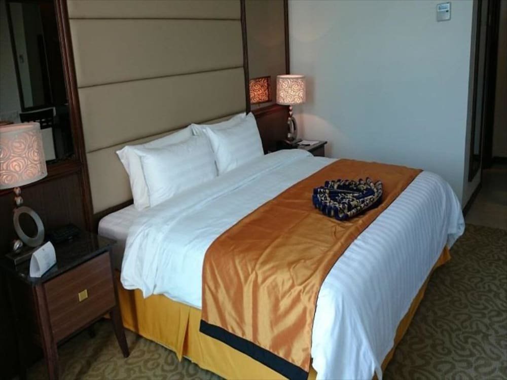 Adya Hotel Kuah Langkawi Room Type - Deluxe Queen Town View 