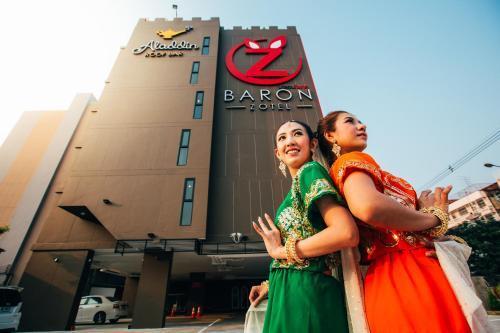 Baron Zotel Bangkok - Tap to explore photos