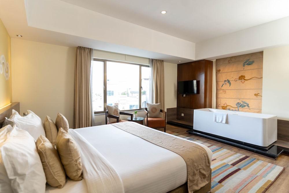 Hotel Shambala Room Type - Traditional Suite