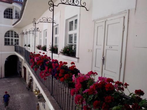Apartments Tynska 7 Room Type - Two-Bedroom Apartment Apartments Tynska 7 Room Type - Two-Bedroom Apartment