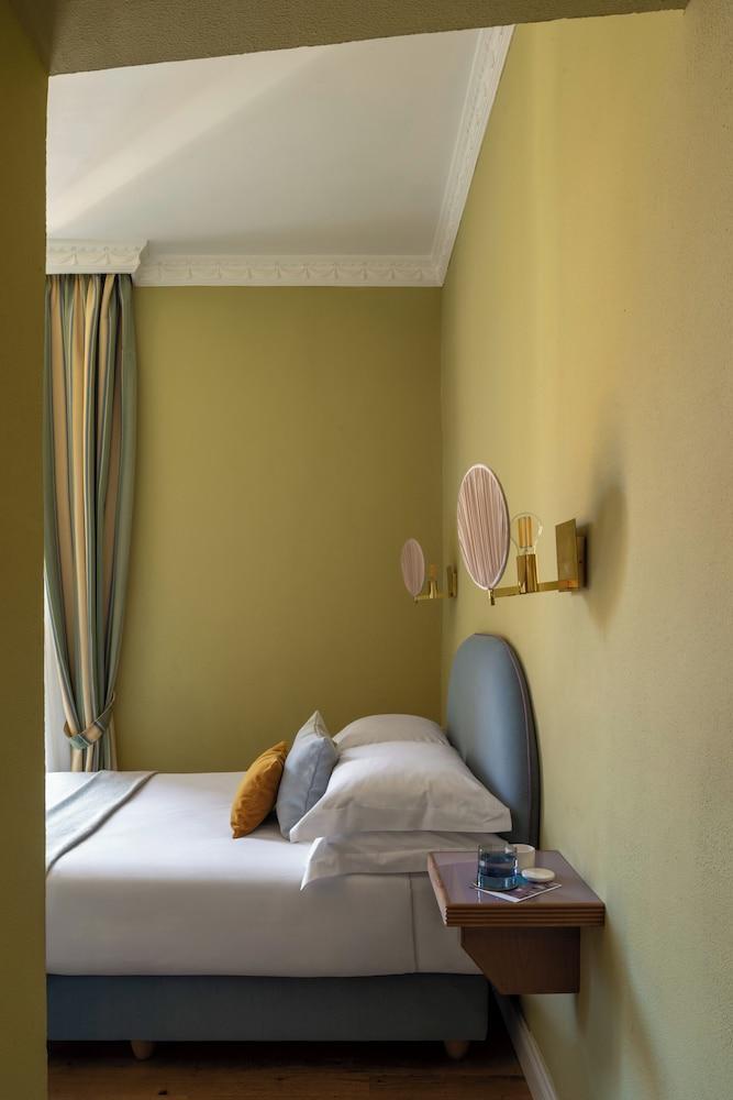 Hotel City Palazzo dei Cardinali Room Type - Basic Double Room, 1 Large Twin Bed