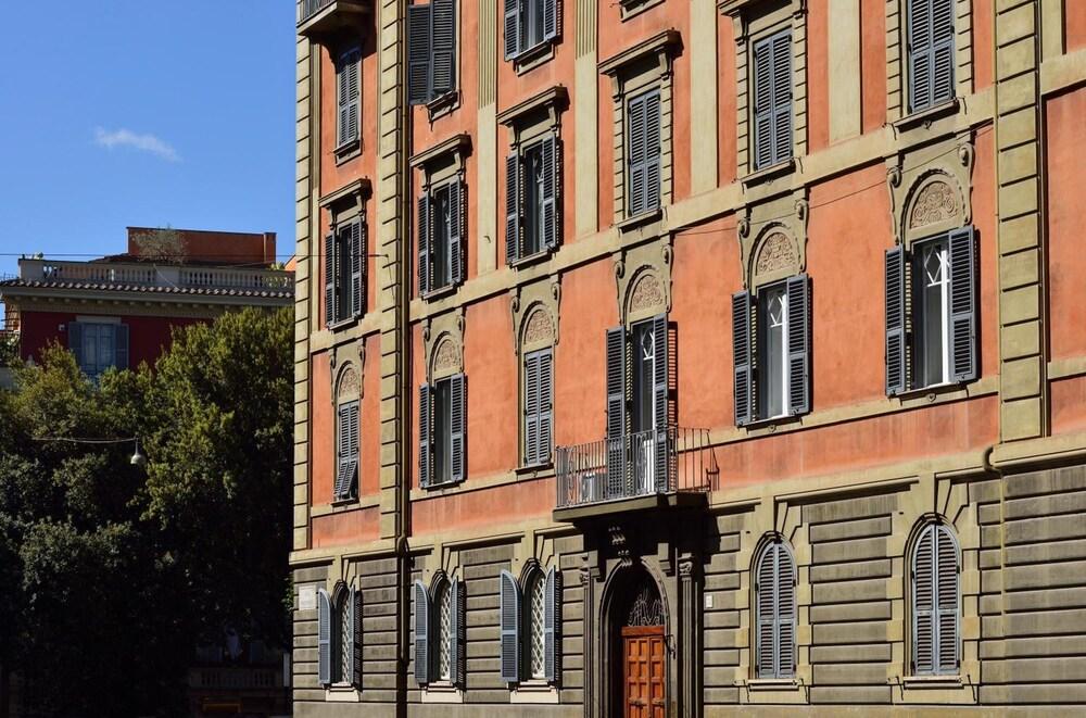 San Pietro Boutique Rooms - Tap to explore photos