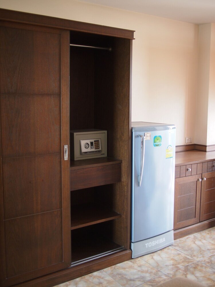 Navin Mansion 2 Room Type - Deluxe Room