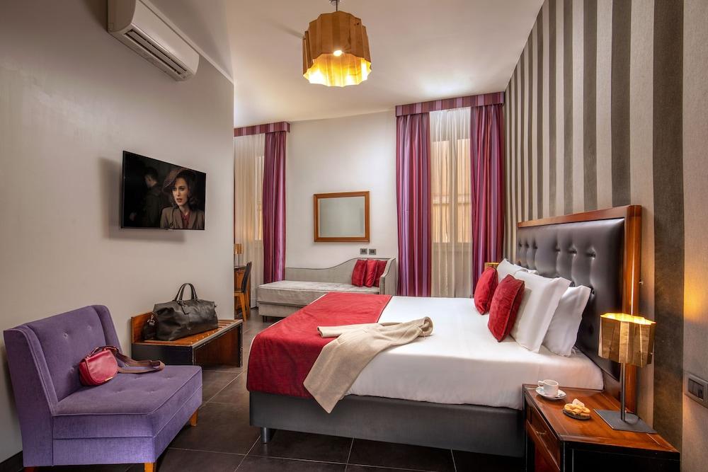 Hotel Navona Colors Room Type - Triple Room