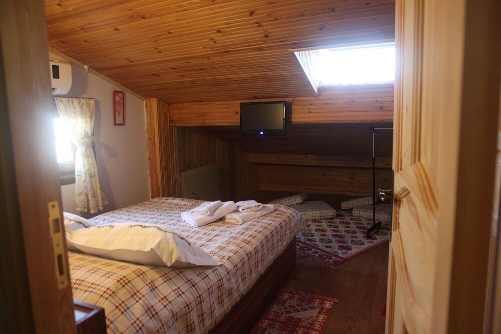 Tom Square Boutique Hotel Room Type - Economy Double Room