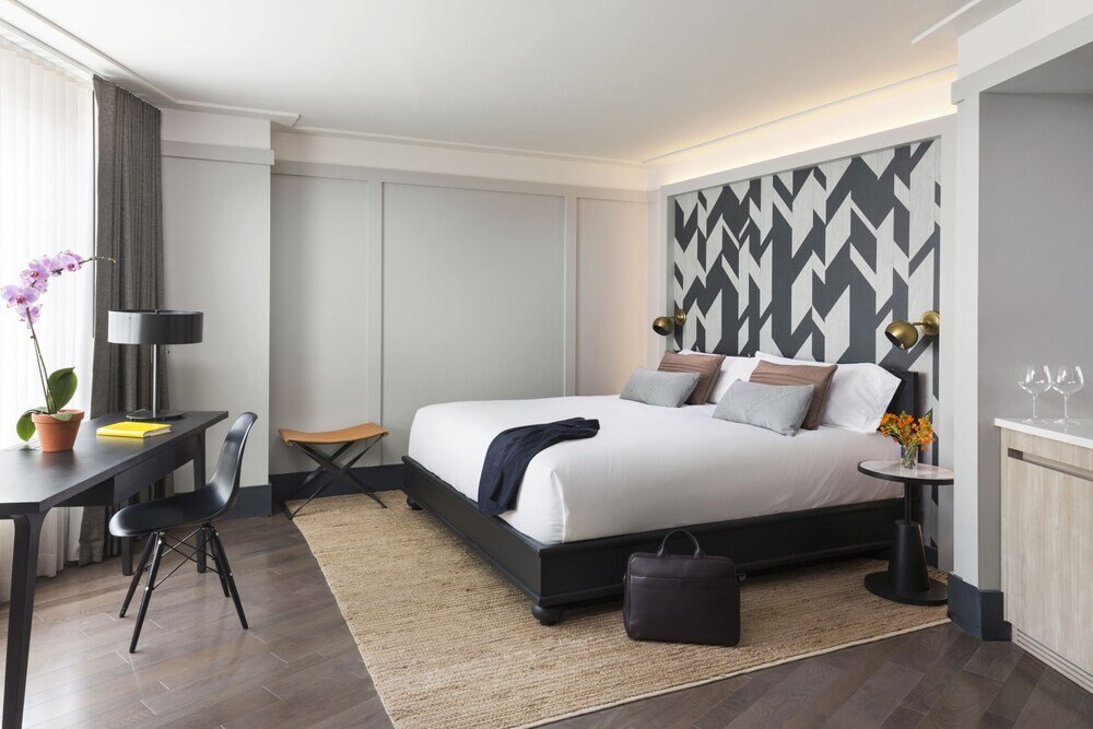The Tillary Hotel Room Type - Junior Suite
