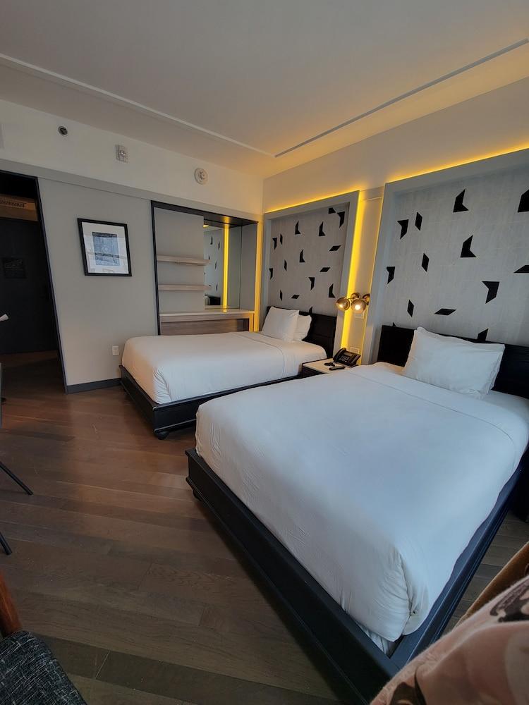 The Tillary Hotel Room Type - Classic Room, 2 Double Beds