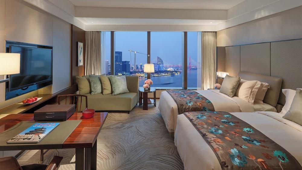 Mandarin Oriental Pudong, Shanghai Room Type - Deluxe Room, 2 Twin Beds, River View Mandarin Oriental Pudong, Shanghai Room Type - Deluxe Room, 2 Twin Beds, River View