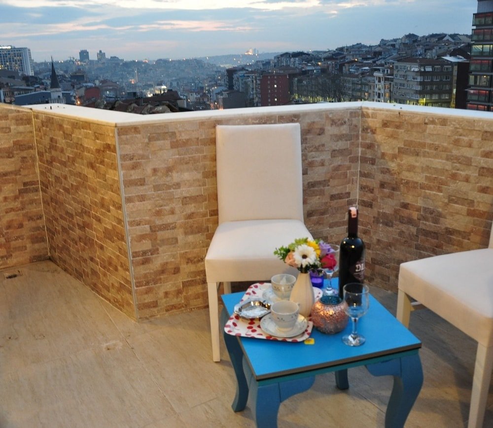 Guest House Harbiye - Tap to explore photos