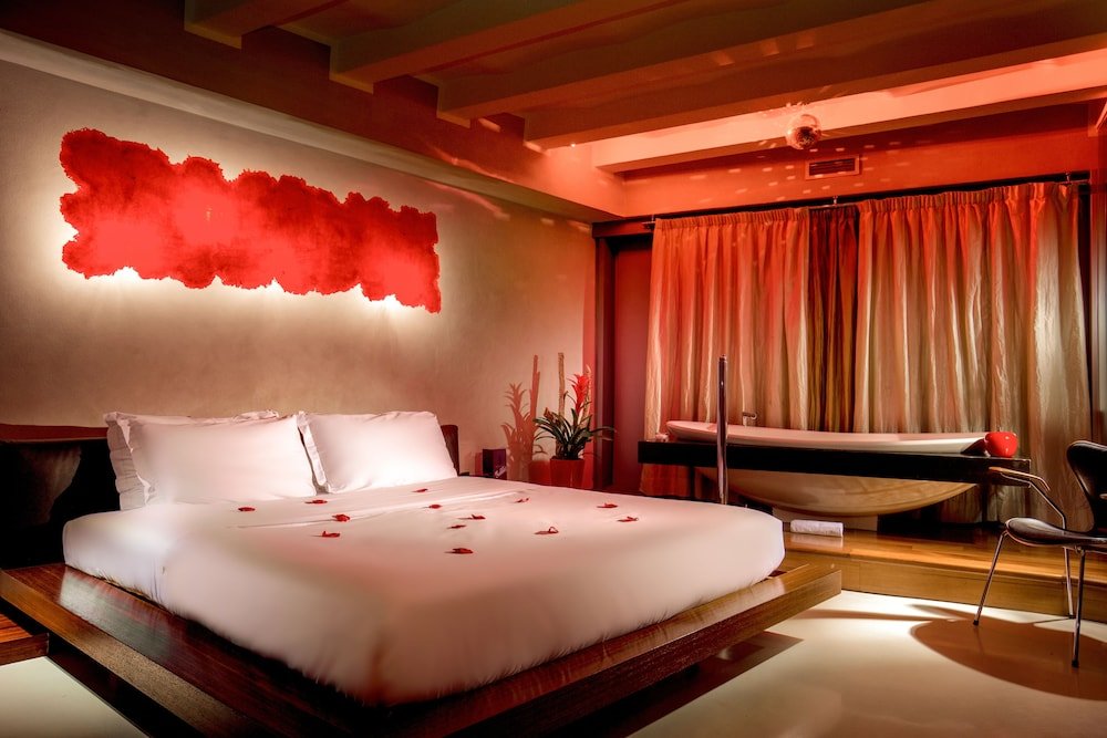 SUITE SISTINA FOR BRAVE LOVERS Room Type - Superior Room (Deluxe)