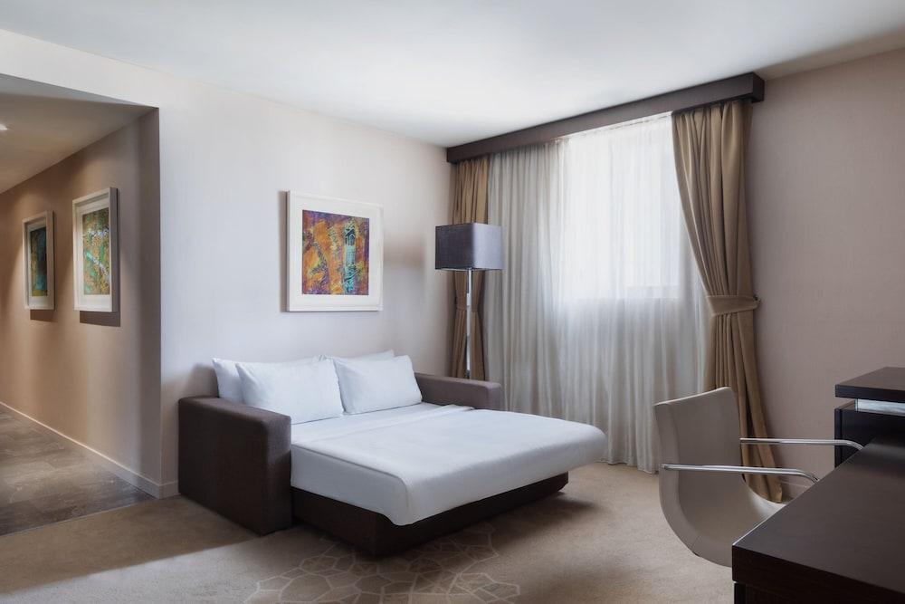 Istanbul Marriott Hotel Sisli Room Type - Executive Double Room, 1 Double Bed (Lounge Access)