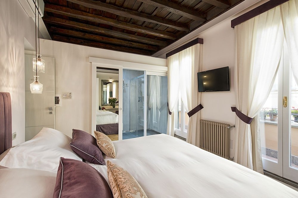 Domus Libera Room Type - Superior Double Room, Balcony