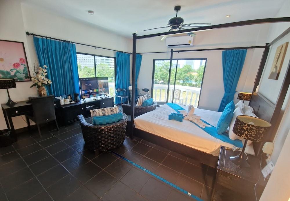 The Venue Residence and Cabaret Room Type - Junior Room