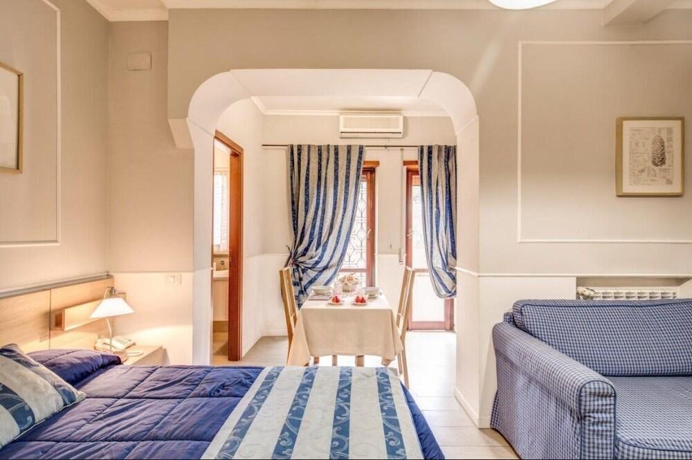 Hotel Residence Magnolia Room Type - Quadruple Room, Balcony Hotel Residence Magnolia Room Type - Quadruple Room, Balcony
