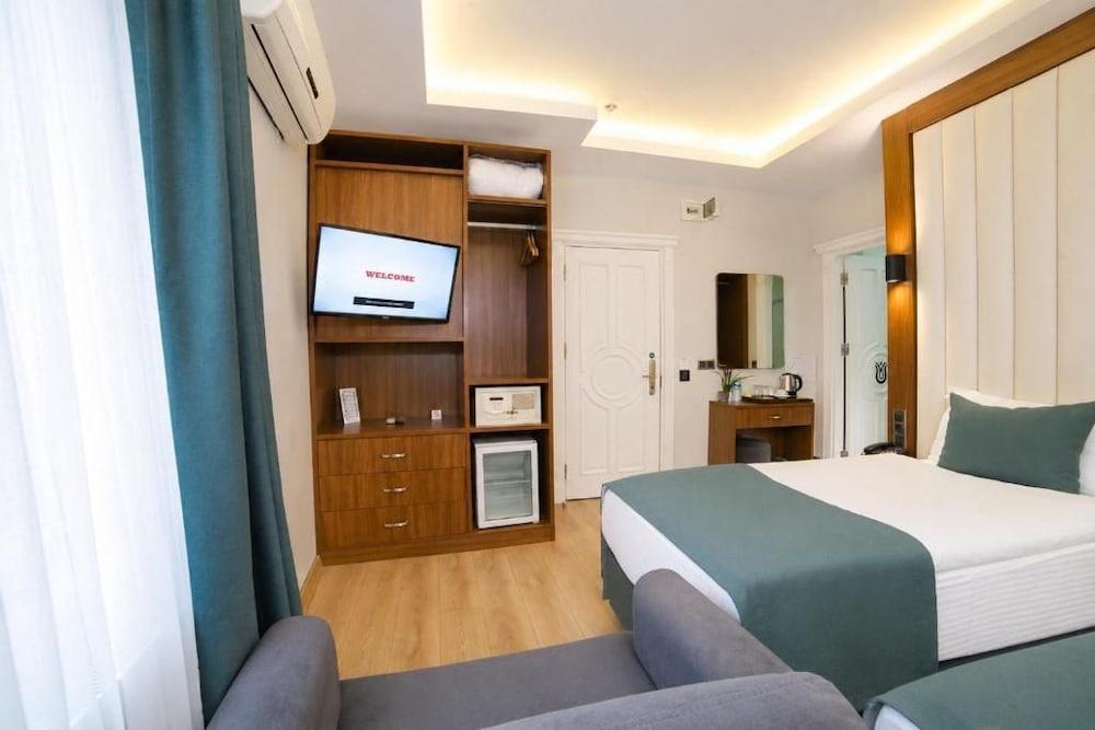 Weingart Black Tulip Room Type - Superior Room