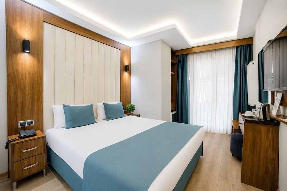 Hotel Black Tulip Room Type - Standard Double or Twin Room Hotel Black Tulip Room Type - Standard Double or Twin Room