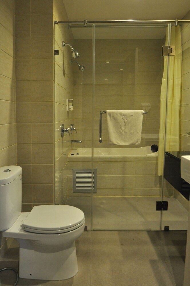 DREAMTEL Jakarta Room Type - Suite