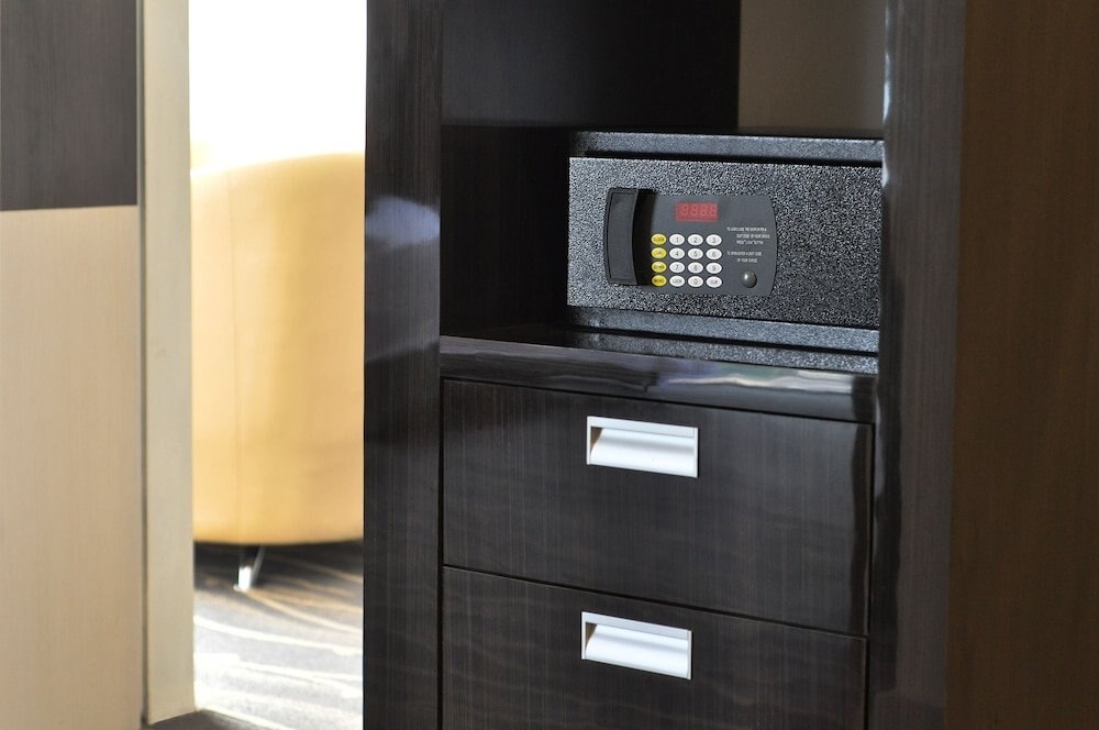 DREAMTEL Jakarta Room Type - Family Suite